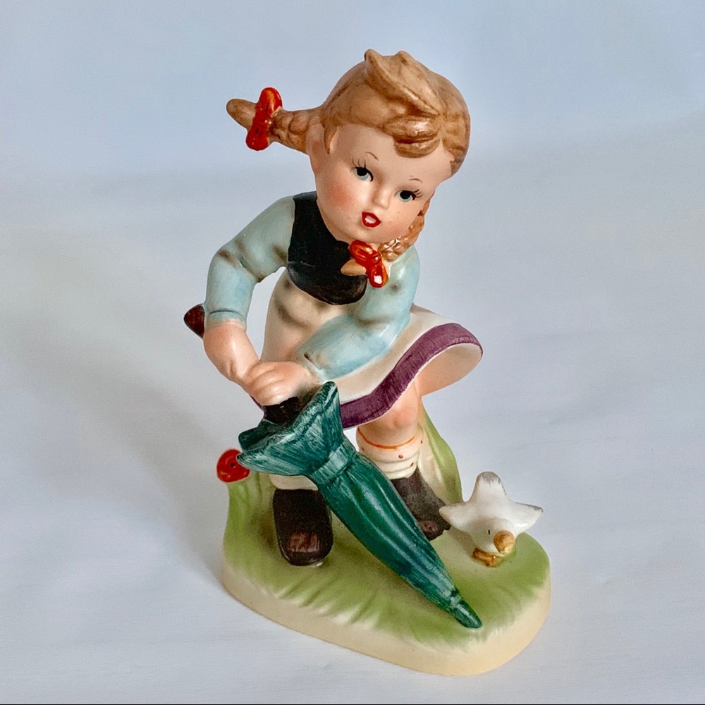 Vintage Japan Royal Crown Girl w/Umbrella Figurine